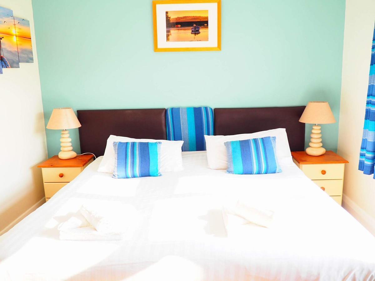 Sun Bay Hotel Kingsbridge  Dış mekan fotoğraf
