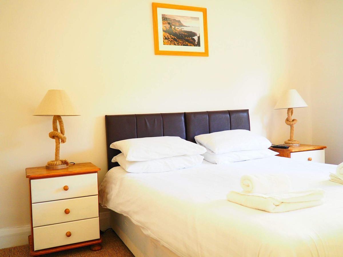 Sun Bay Hotel Kingsbridge  Dış mekan fotoğraf